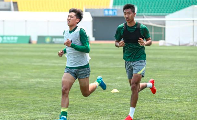  利物浦补时争议点球，埃弗顿主帅赛后炮轰  